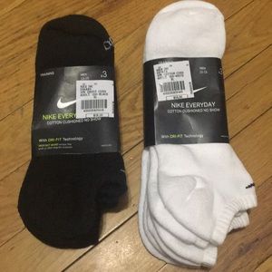 ❌SOLD❌Nike Everyday Cotton Cushioned Socks Bundle